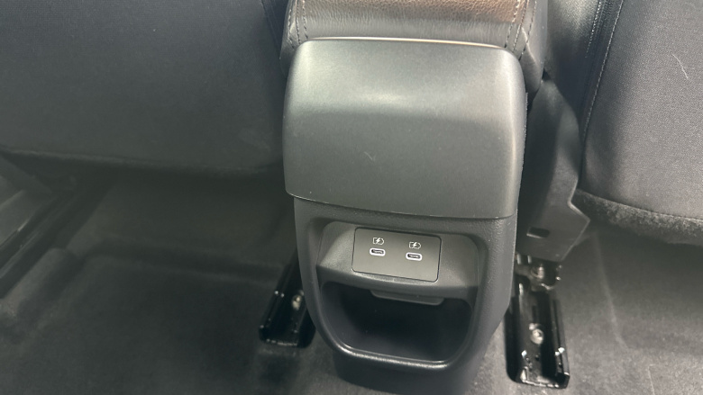 Nissan Juke 1.6 Hybrid N-Connecta 5dr Auto Hybrid Hatchback